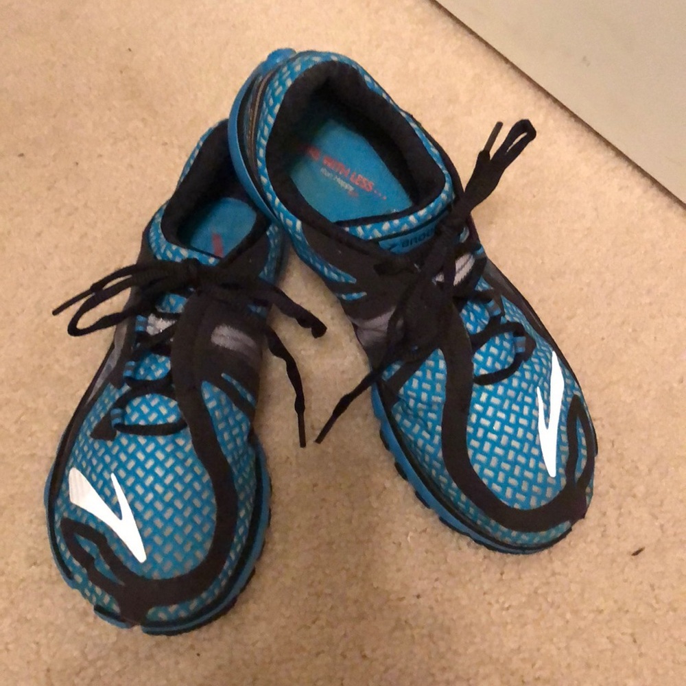 Ladies Brooks Running Shoes